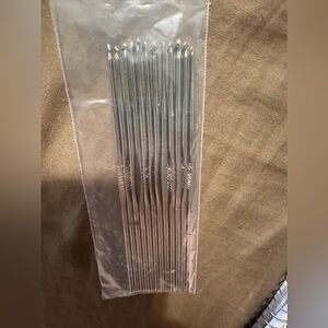 extra small crochet needles
